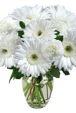 Flower expressions White daisy bouquet